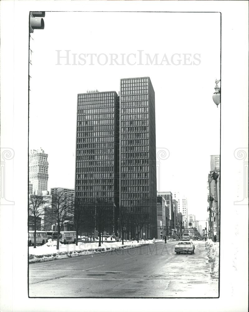 1982 Press Photo bank savings building - Historic Images