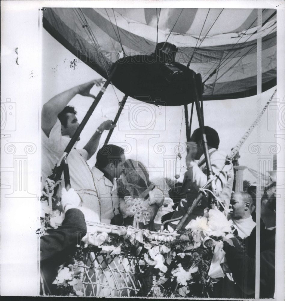 1969 Press Photo Florence LaRue 5th Dimension wedding - Historic Images