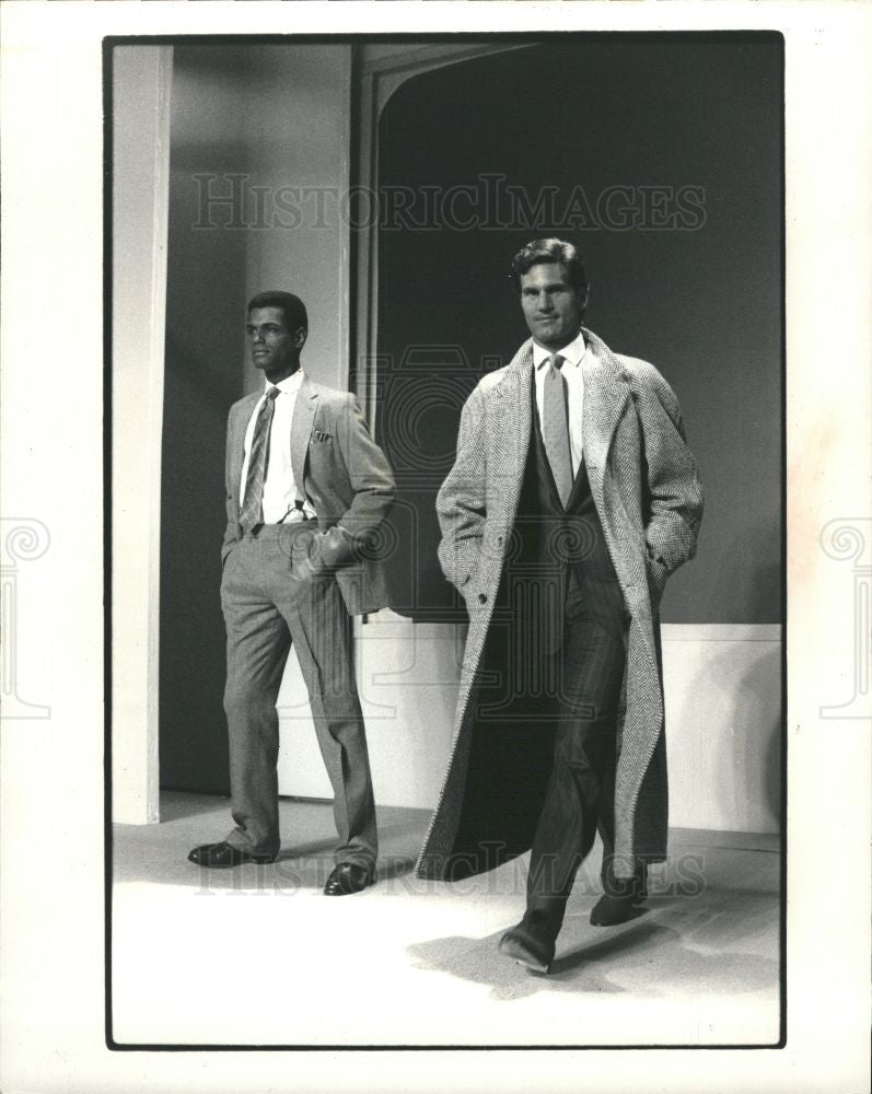 1983 Press Photo OVERCOATS FASHION JEFFREY BANKS - Historic Images
