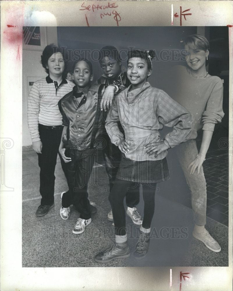 1985 Press Photo Fashion 1980-1989 - Historic Images