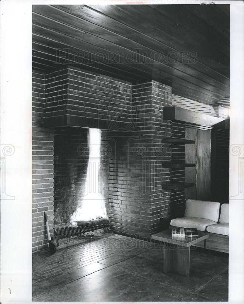 1978 Press Photo fireplace camper smoke chimney - Historic Images