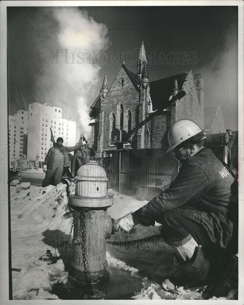 1976 Press Photo fire Linnes Boone Joseph Kaszuba - Historic Images