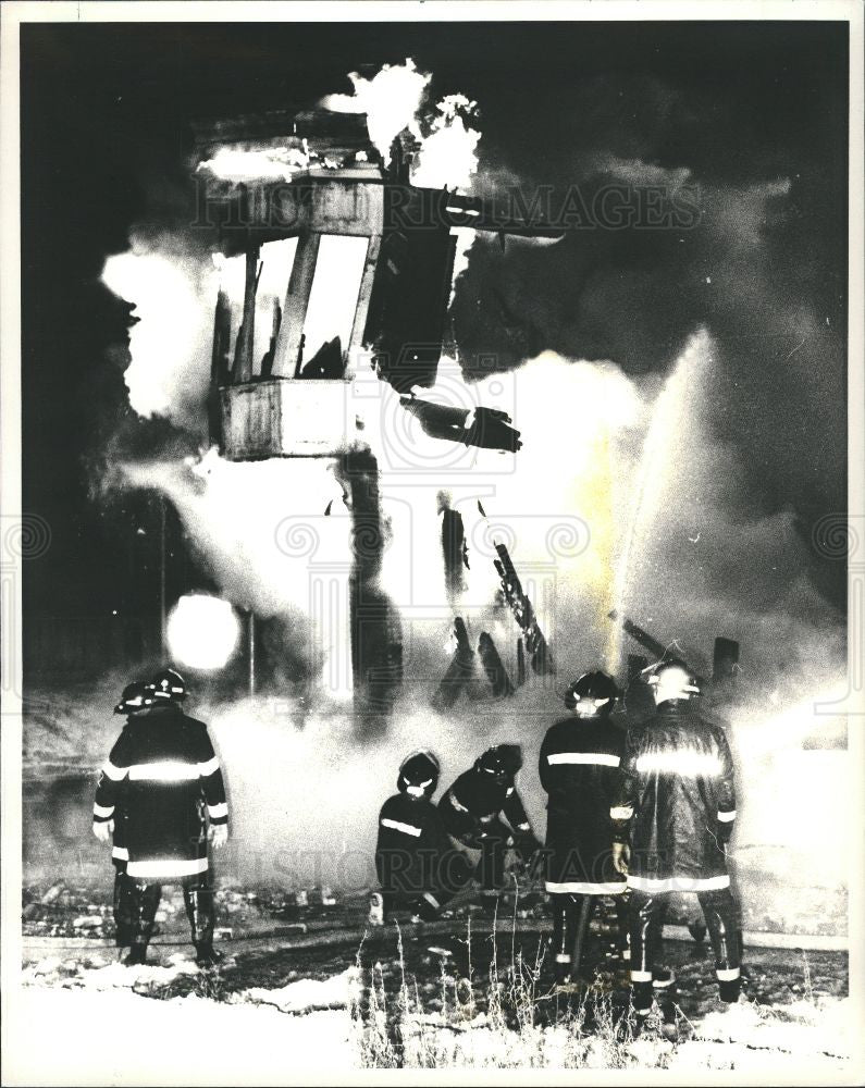 1987 Press Photo UAW Hamtramck Building Fire Campau - Historic Images