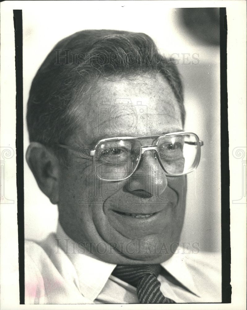 1987 Press Photo Warren Coville tuition - Historic Images