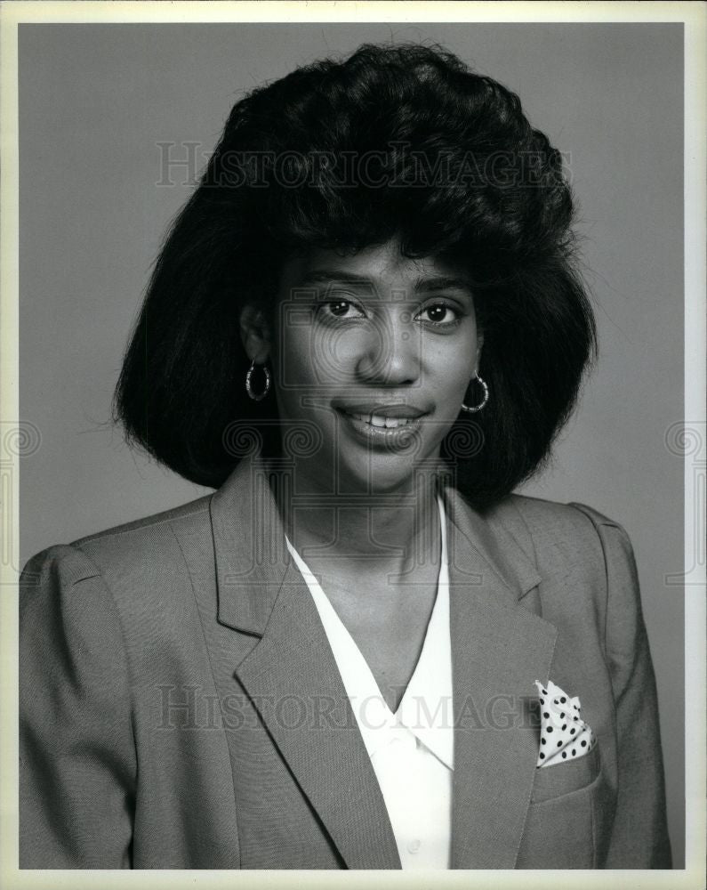 1987 Press Photo Val Clark WXYZ-TV reporter - Historic Images