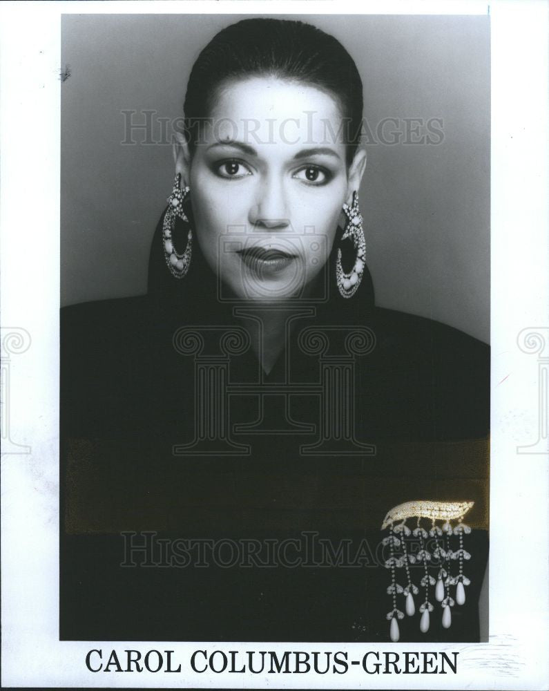1992 Press Photo Carol Columbus-Green Shapewear - Historic Images