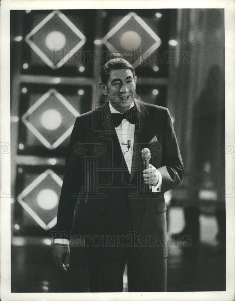 1977 Press Photo Howard Cosell sports announcer - Historic Images