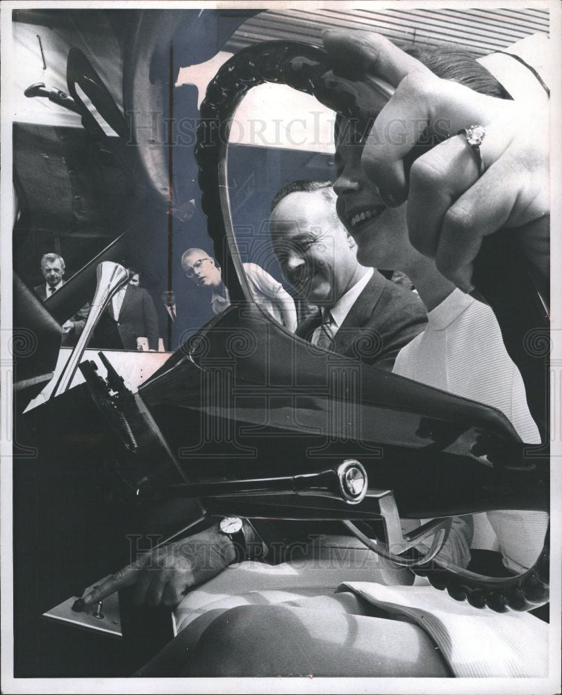 1969 Press Photo Driver Training - Historic Images