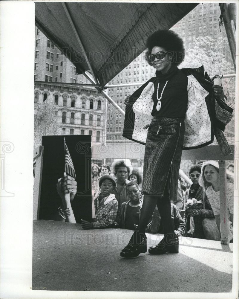 1976 Press Photo Downtown Detroit days, fashion show - Historic Images