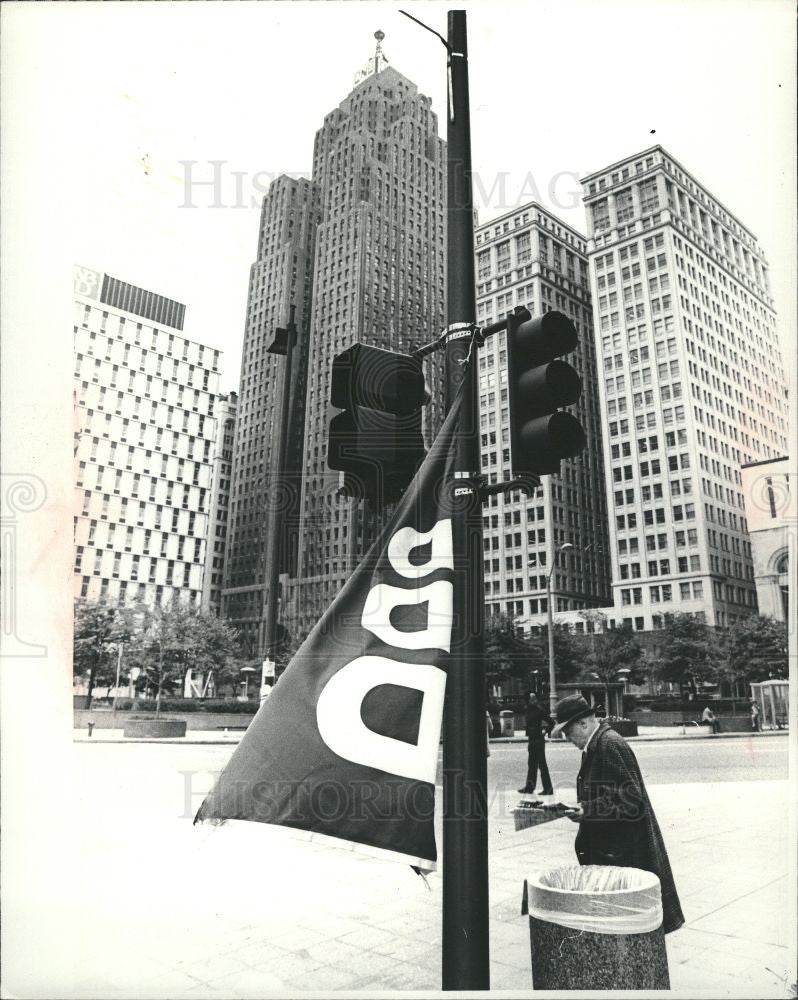 1981 Press Photo Downtown Detroit Days Woodward RenCen - Historic Images