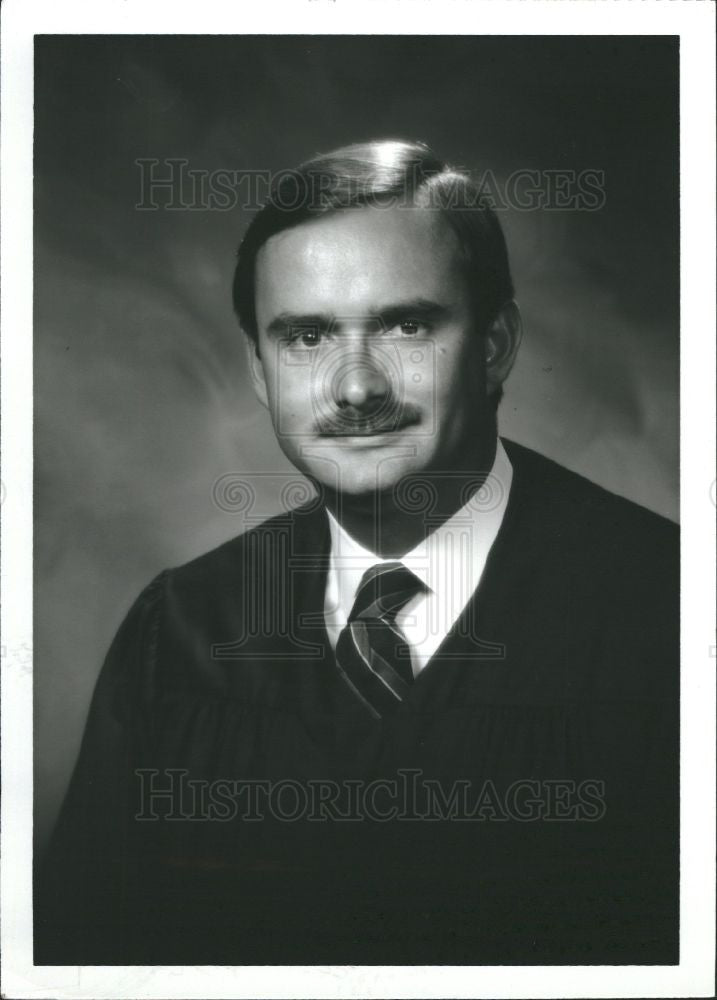 1990 Press Photo Robert Colombo Jr. - Judge - Historic Images
