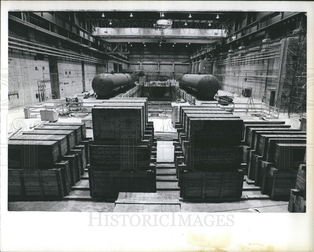1975 Press Photo CRATES IN UNFINISHED FERMI II - Historic Images