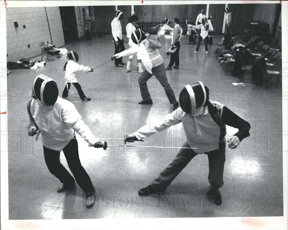 1981 Press Photo fencers Macomb YMCE moves - Historic Images