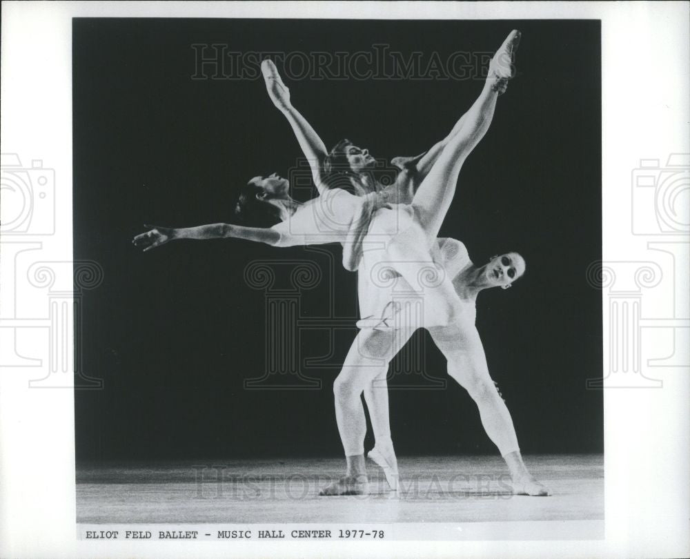 1981 Press Photo Eliot Feld Ballet  Music Hall Center - Historic Images