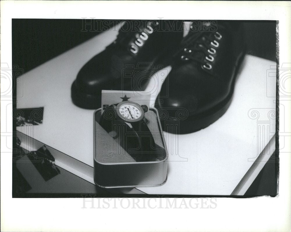 1989 Press Photo Fashion - Historic Images