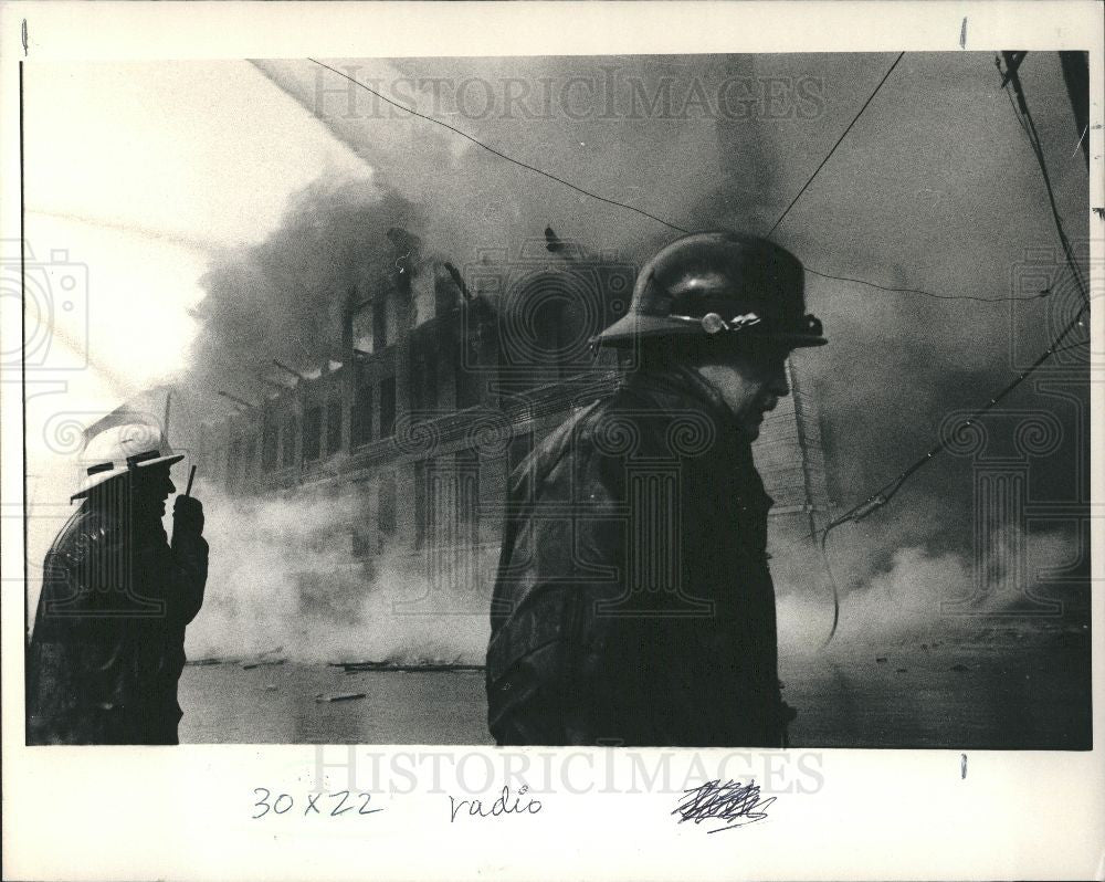 1987 Press Photo Fire 1987 Detroit Blaze Five Alarm - Historic Images