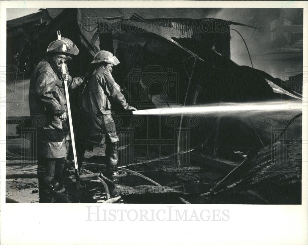 1987 Press Photo Fire Fighters - Historic Images