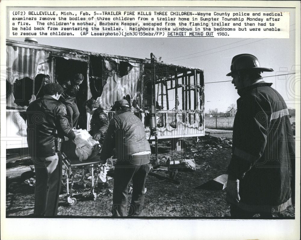 1980 Press Photo Remains of a trailer fire - Historic Images