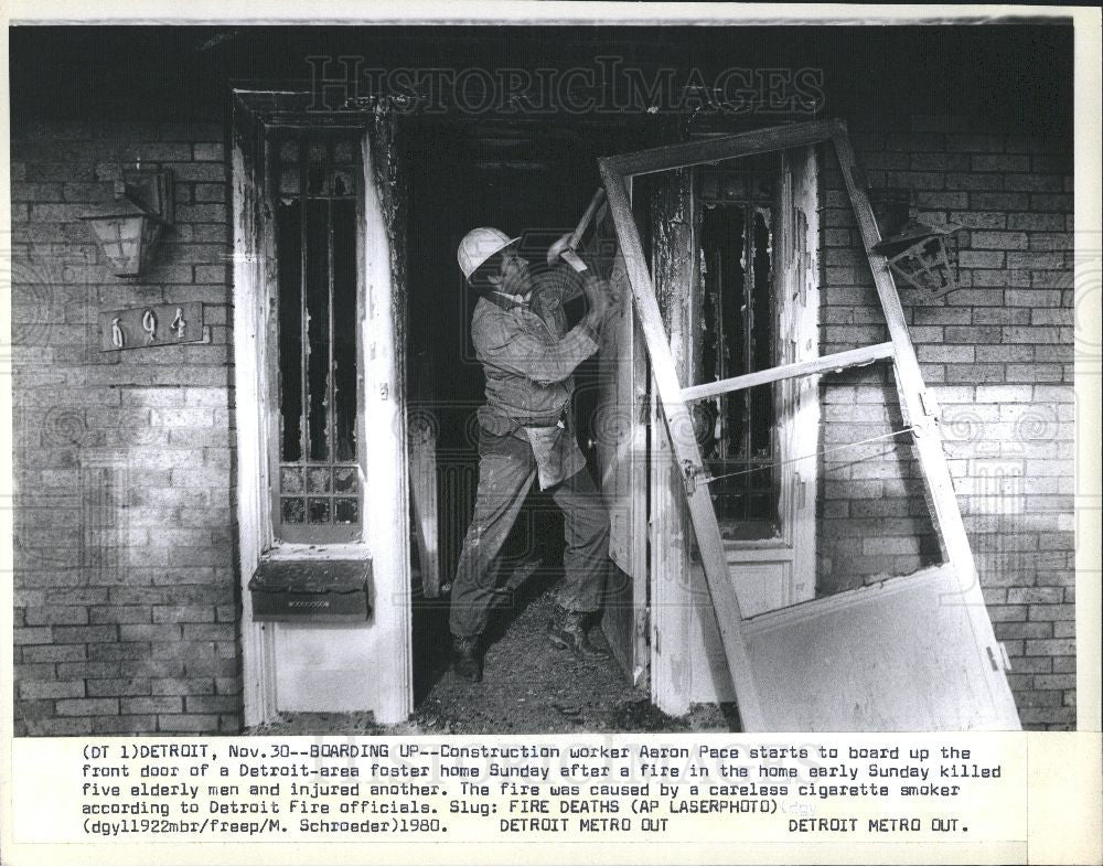 1980 Press Photo Detroit Fire Foster Home Aaron Pece - Historic Images