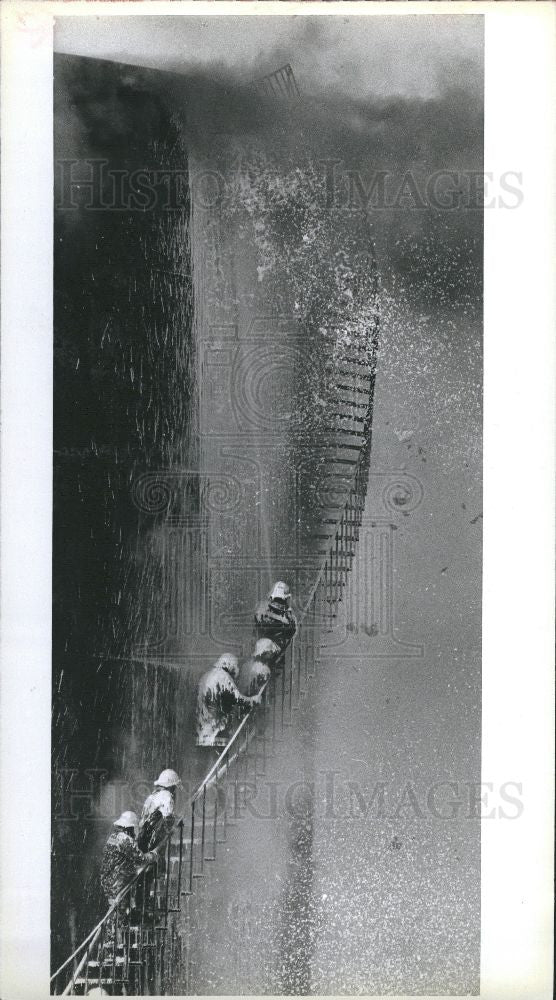 1979 Press Photo Flying foam coats - Historic Images