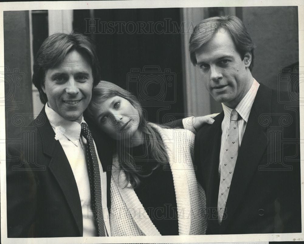 1984 Press Photo Threesome - Historic Images