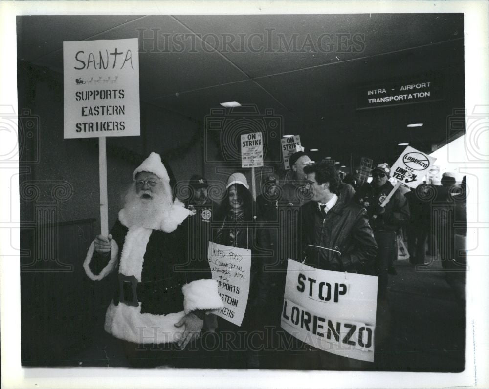 1989 Press Photo Donald Cramer holiday strike machinist - Historic Images