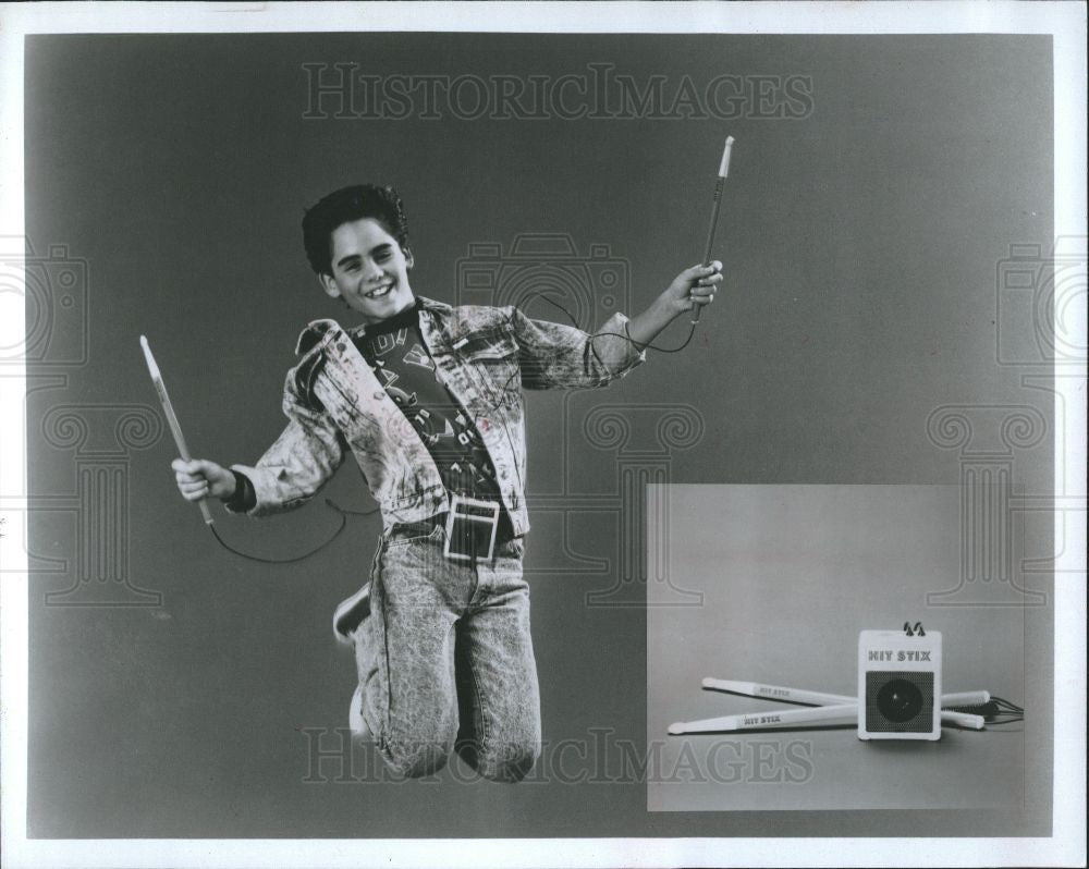 1988 Press Photo Drums Hit Stix - Historic Images