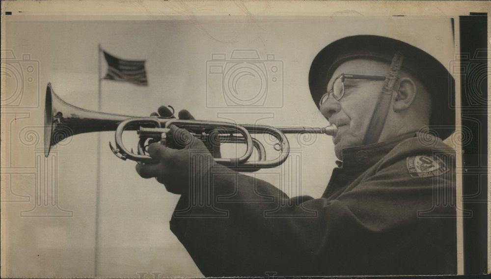 1972 Press Photo Drum &amp; bugle - Historic Images