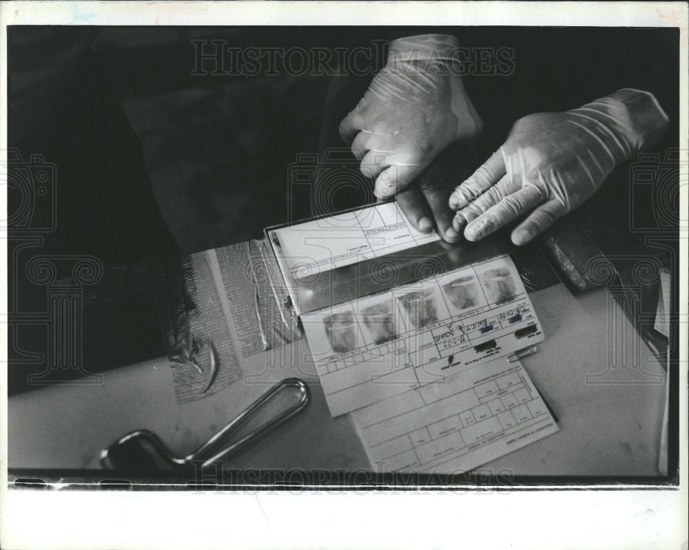 1989 Press Photo Drug Raid - Historic Images