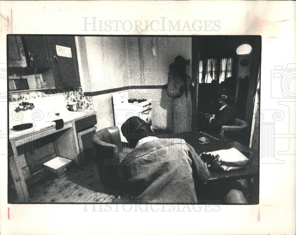 1987 Press Photo drug abuse kitchen seller - Historic Images