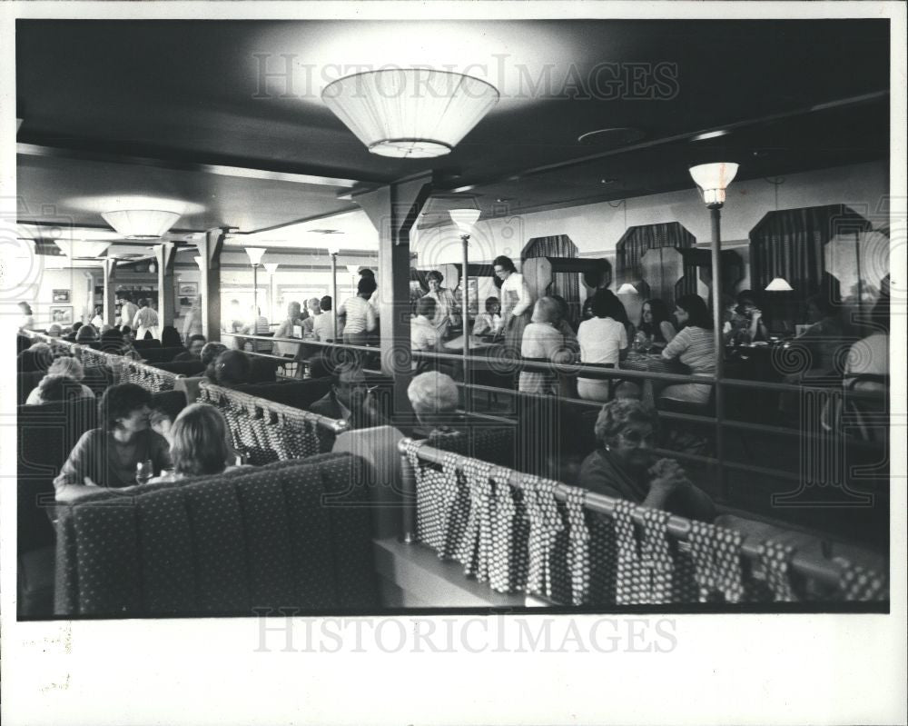 1981 Press Photo Eastside Charley's, restaurant - Historic Images