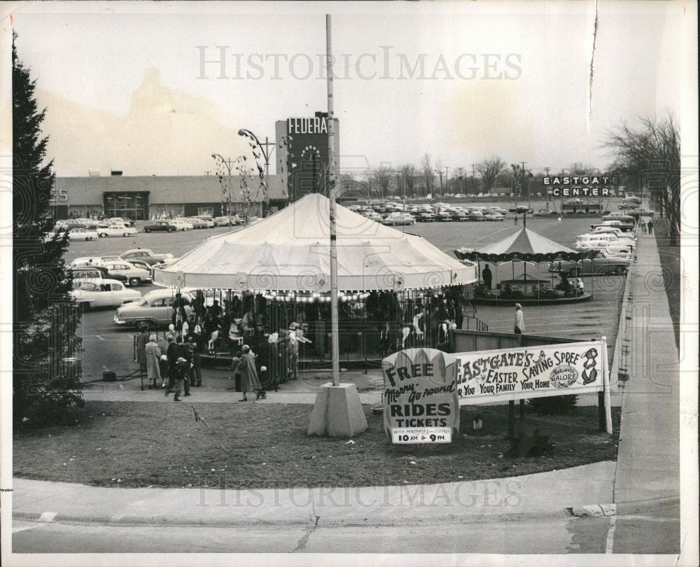 1958 Press Photo shoppimg centre - Historic Images