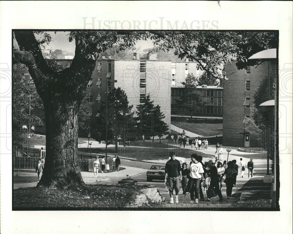 1987 Press Photo Eastern Michigan University - Historic Images