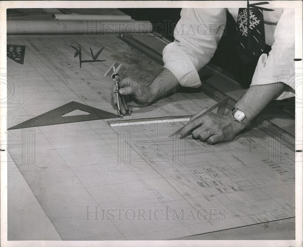 1950 Press Photo Drafts Man - Historic Images