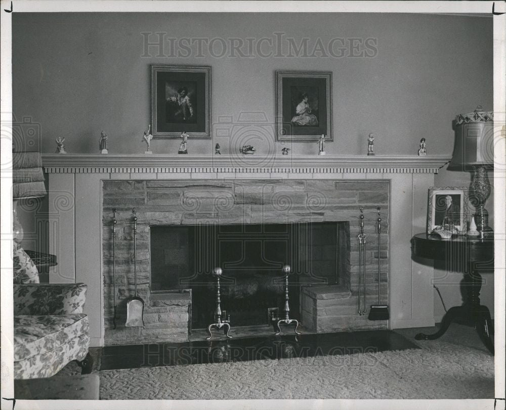 1950 Press Photo Birmingham Briarhill stone fireplace - Historic Images
