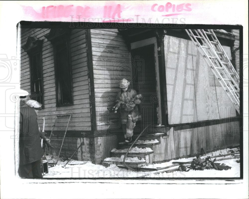 Press Photo FIRE DEATHS CHILDREN - Historic Images