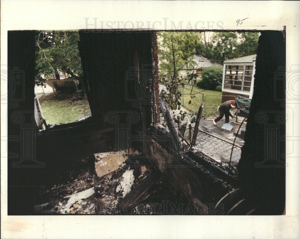 1992 Press Photo Fire William Gaither Donald Darden - Historic Images