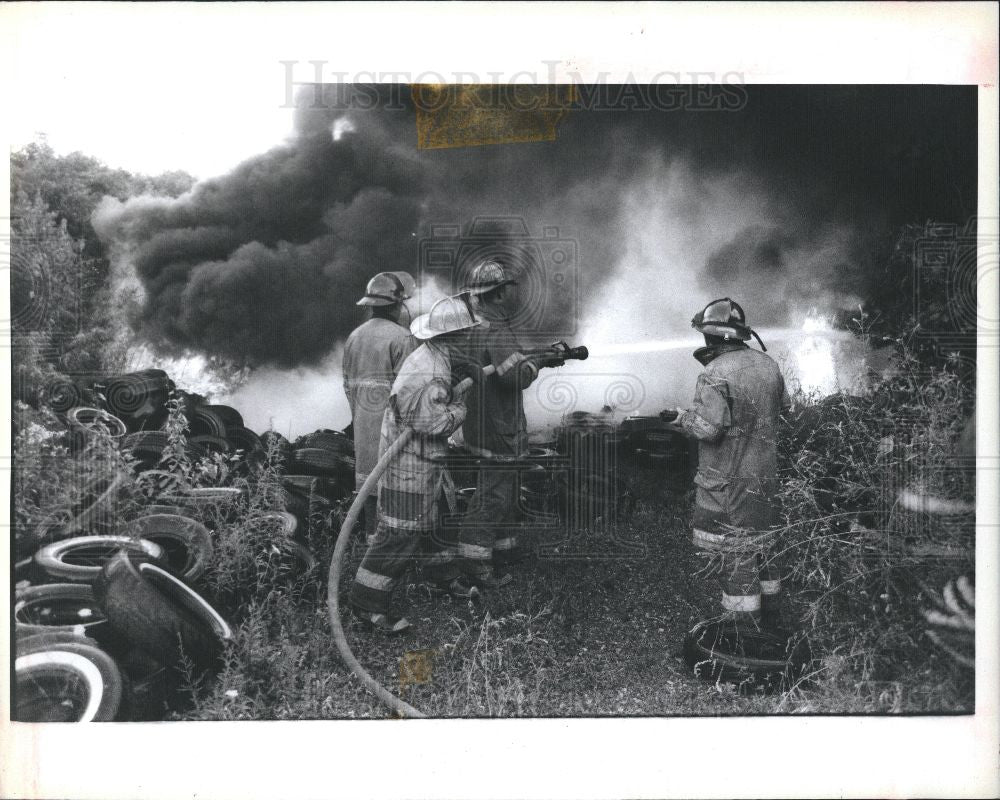 1990 Press Photo Detroit Rail Road Fires - Historic Images