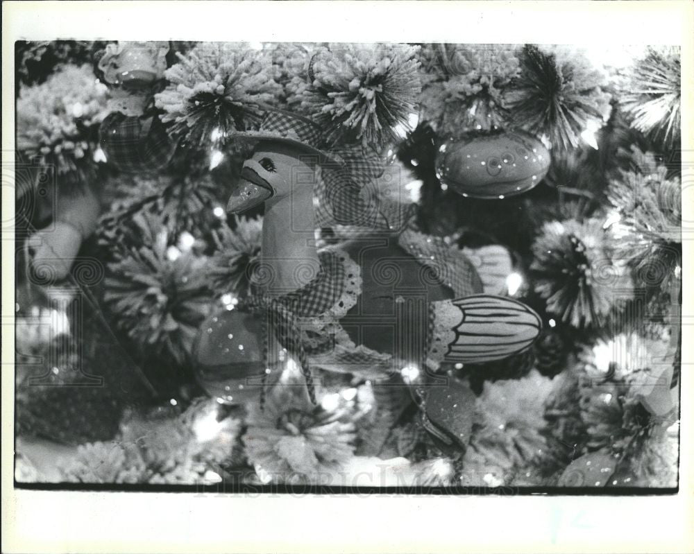 1985 Press Photo Frestival of Trees Christmas Goose - Historic Images