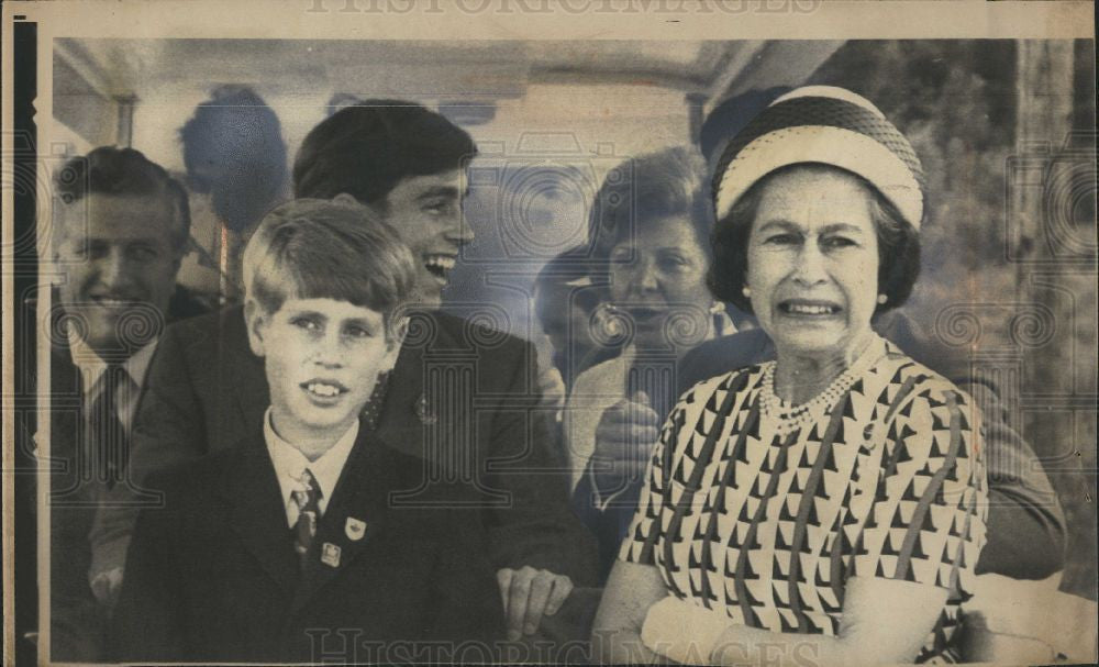 1976 Press Photo Royal Family, Queen Elizabeth, Quebec - Historic Images