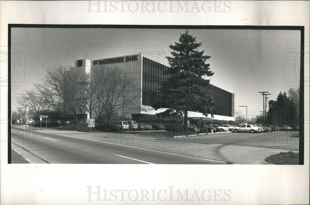 1989 Press Photo First Nationwide Bank Southfield - Historic Images