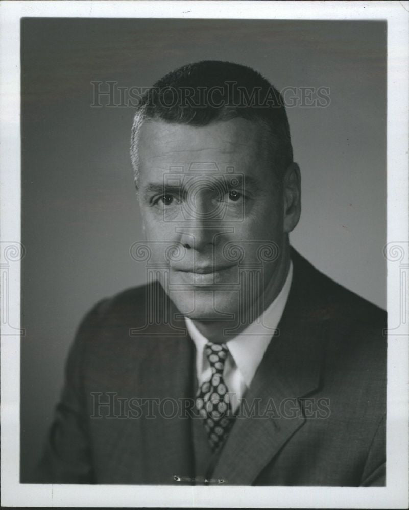 1966 Press Photo detroit, bank, director - Historic Images