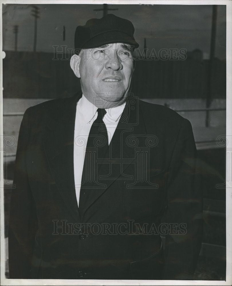 1947 Press Photo Baseball Umpire Bill Summers Sports - Historic Images