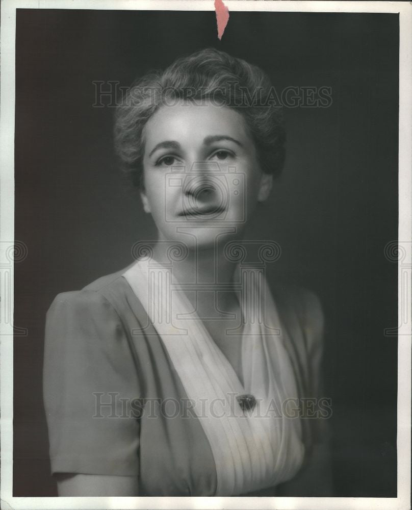 1944 Press Photo Mrs. Arthur Hays Sulzberger - Historic Images