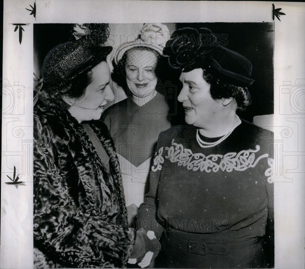 1948 Press Photo Mrs.Harold E.Stassen - Historic Images