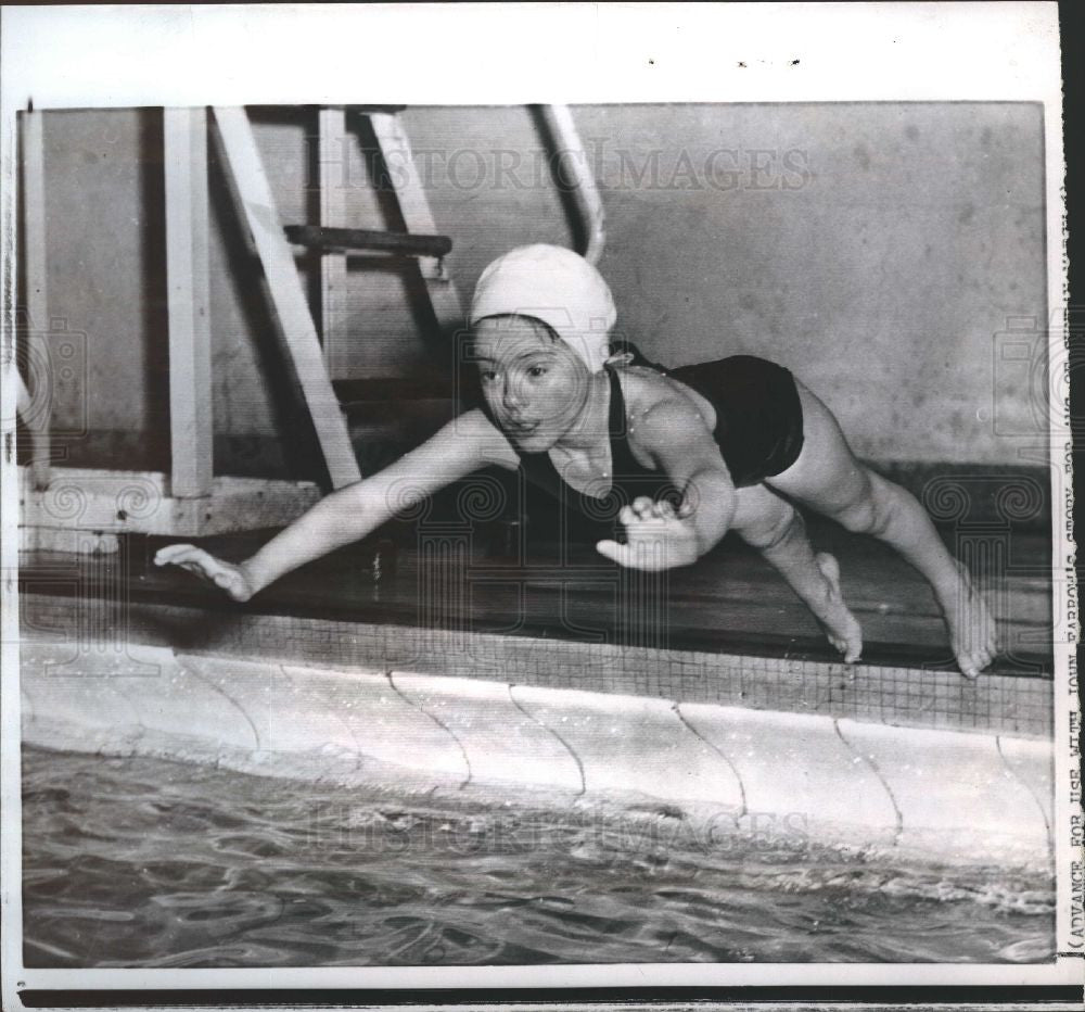 Press Photo Angela Sullivan,  swim - Historic Images