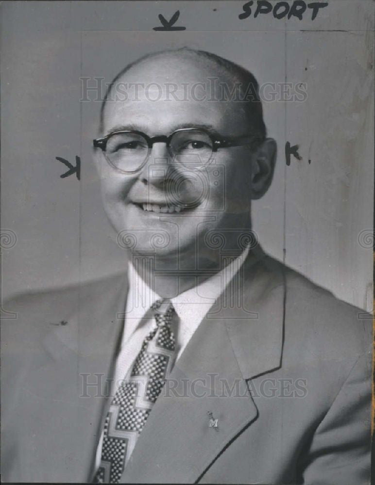 1953 Press Photo Milo Sukup Grand Rapids Union Coach - Historic Images