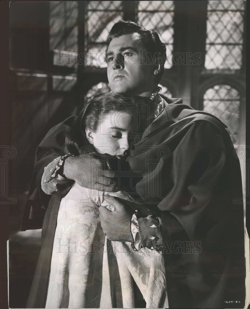 Press Photo Stewart Granger Young Bess Film Review - Historic Images