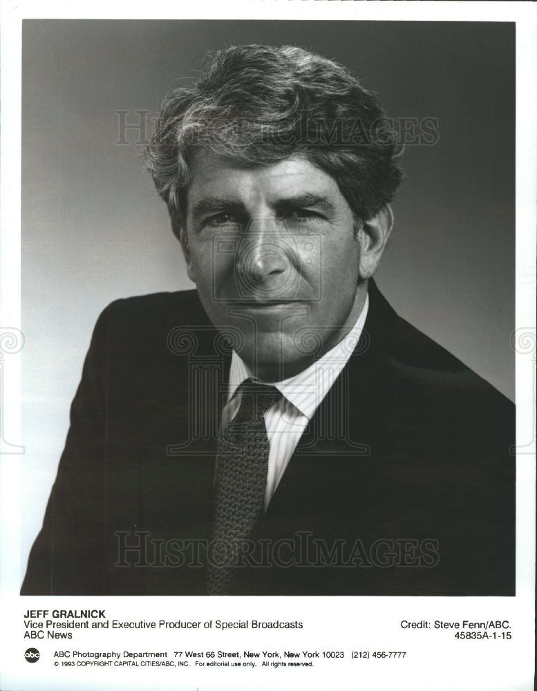 Press Photo professor of new media - Historic Images