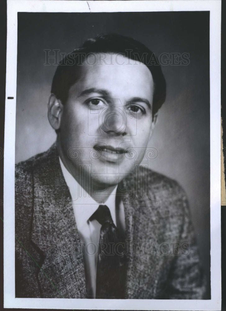 1988 Press Photo David Green Vice-President Perry Drug - Historic Images